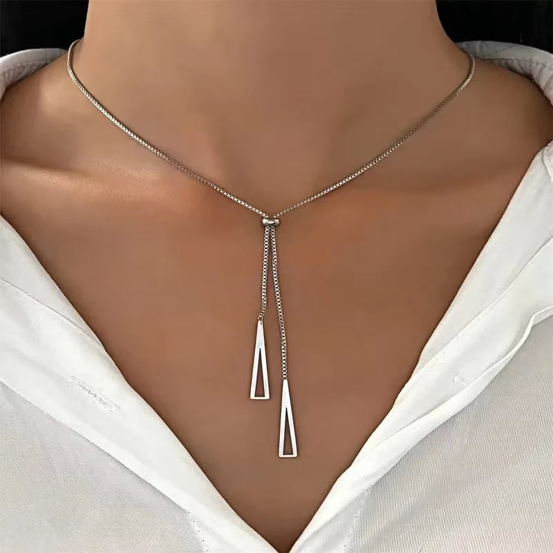 Silver Horizon Triangle Pendant Necklace – Where Minimalism Meets Modern Muse