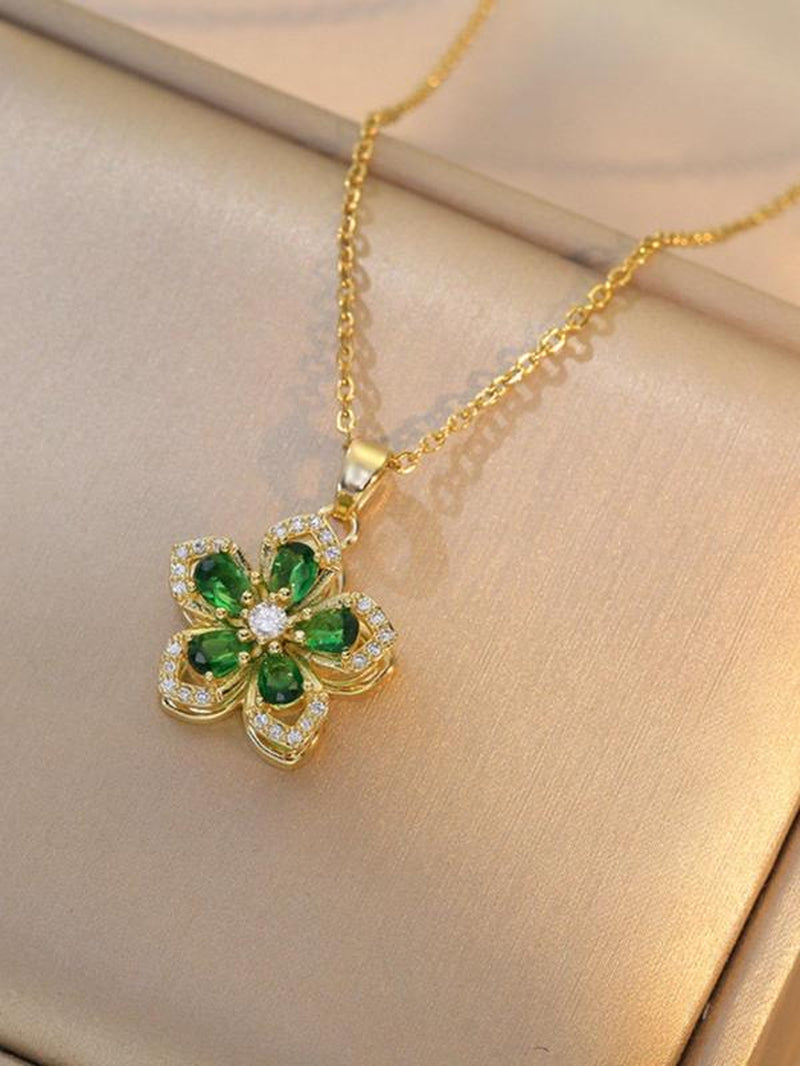 Rhinestone Flower Pendant Necklace