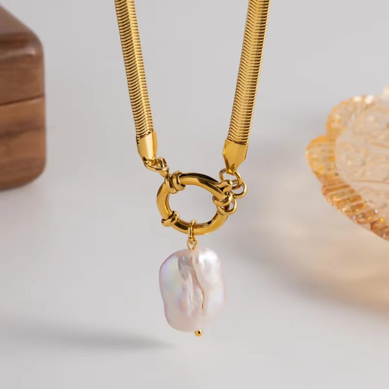 Waterproof Big Freshwater Pearl Pendant Necklaces Women Gold PVD Plated Titanium Steel Wide Flat Herribone Necklace